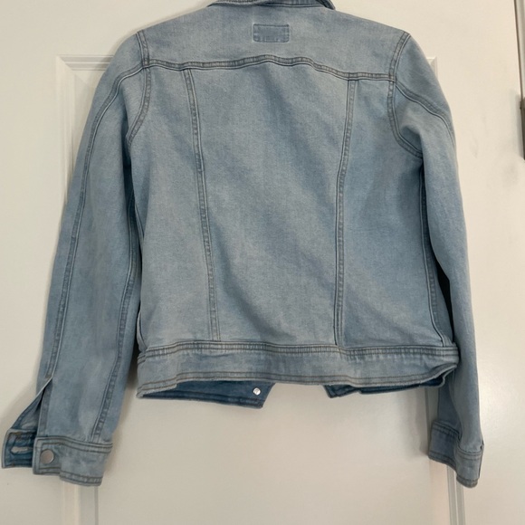 Universal Thread Denim Jacket - Picture 14 of 15